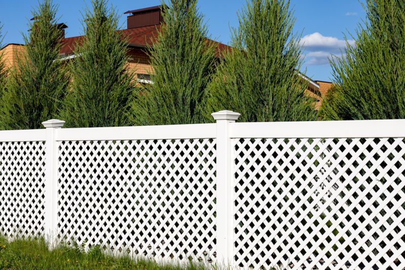 Decorative Vinyl Fence Service